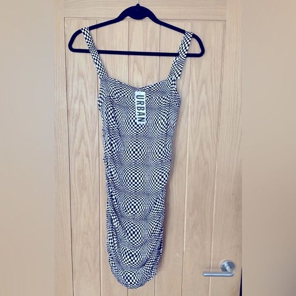 Urban Outfitters Claira Ruched Bodycon Mini Dress; Size small. Like new ! - Picture 9 of 10